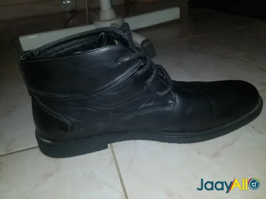 Vente de Chaussures Homme à Thiès dès 25000 FCFA - Mode & beauté